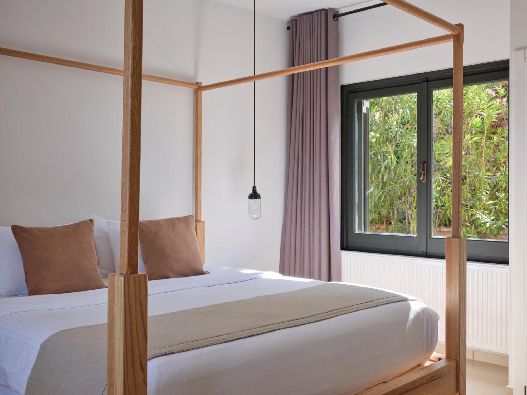 Lena Mare Boutique Hotel 4*