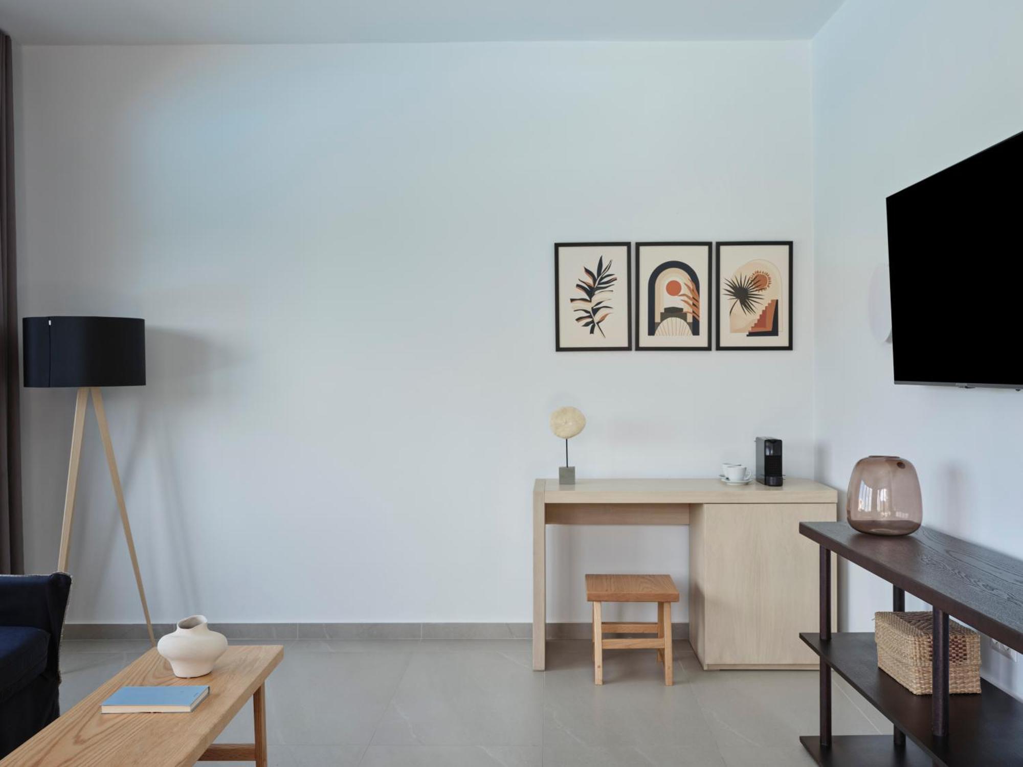 Lena Mare Boutique Hotel 4*