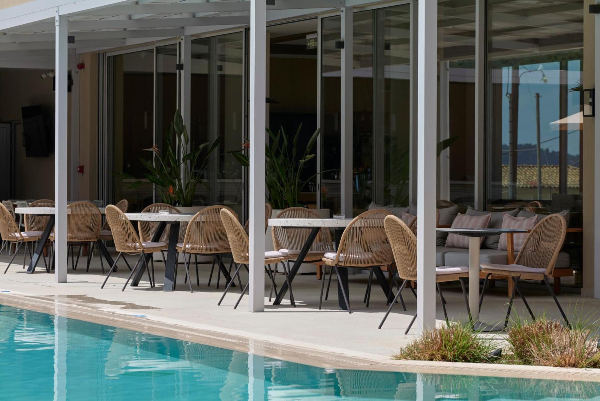 Lena Mare Boutique Hotel Akharavi